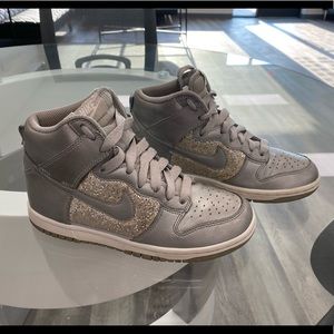 Women’s Size 6 Nike Dunk High Silver Glitter